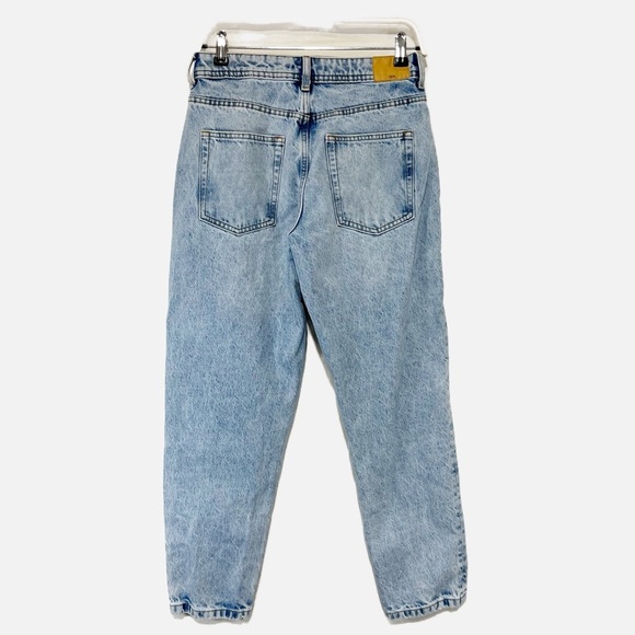 Zara Light Wash Mom Jeans Women's Light Acid Wash Tapered Leg Distressed Size 6 - Picture 2 of 6